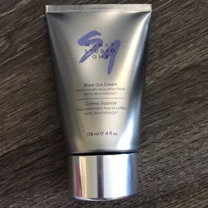 Monat Studio One Blow Out Cream